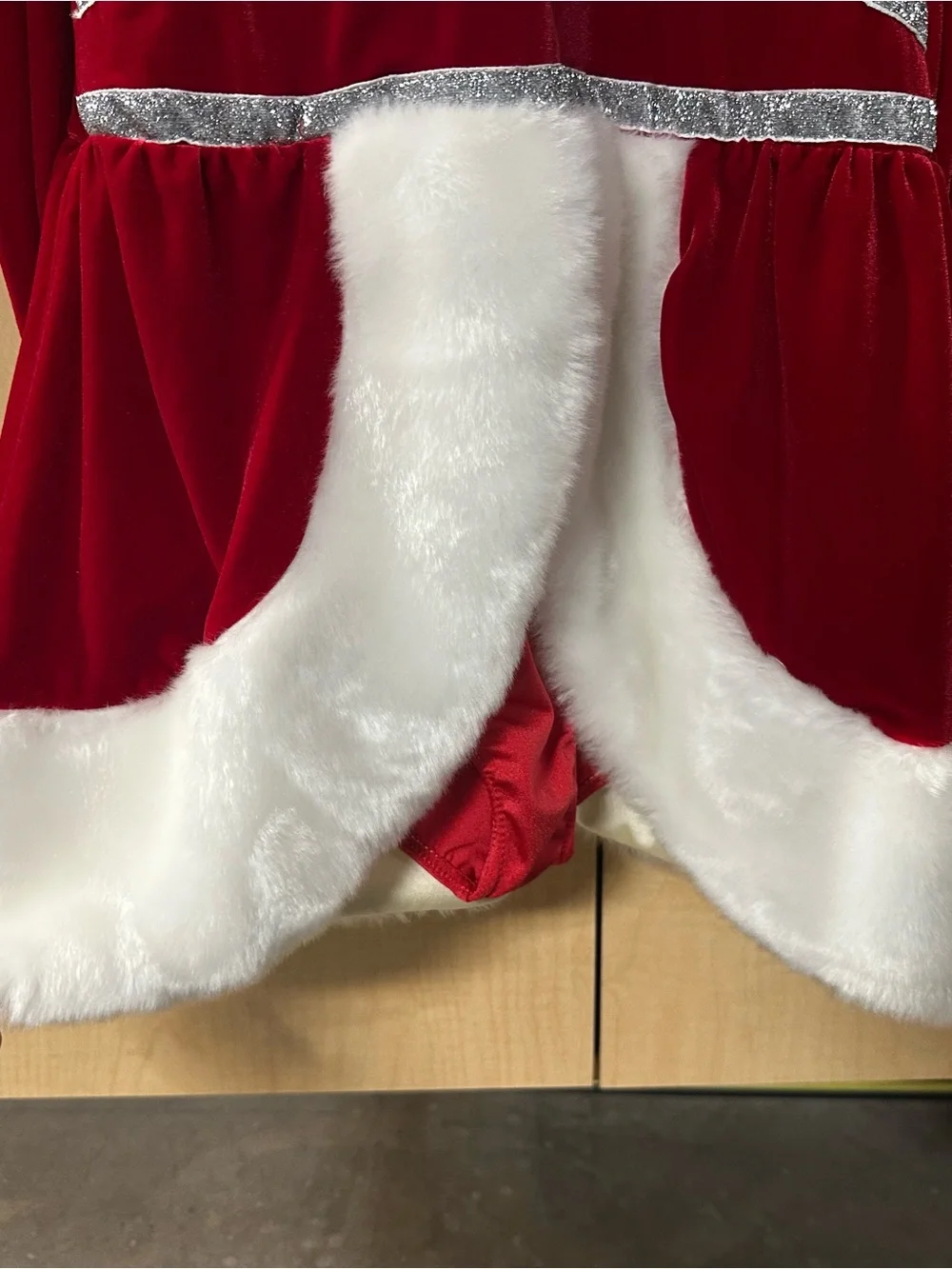 Weissman festive red
